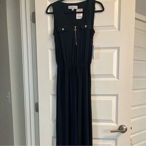 Comfortable jumpsuit. Never worn!